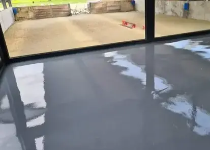applicateur sol en résine Langueux-1